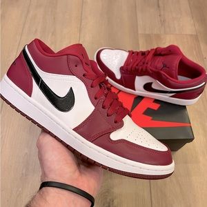Air Jordan 1 Low ‘Noble Red’